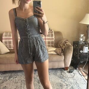 Hollister romper